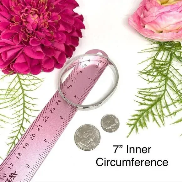 VINTAGE⚜️ART DECO Diamond Cut Etched Silver Bangle Cuff Bracelet - Picture 11 of 12